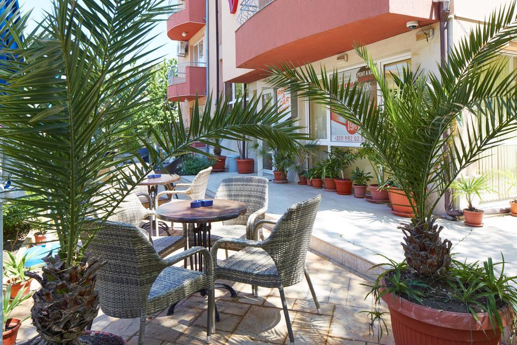 Guesthouse Kirov 拉夫达 外观 照片