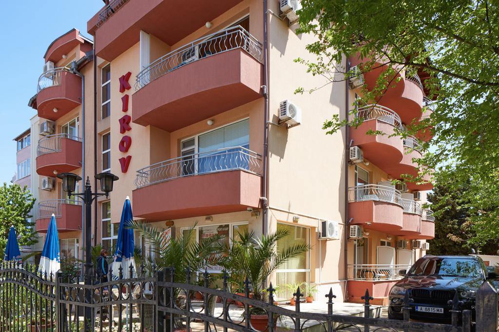Guesthouse Kirov 拉夫达 外观 照片
